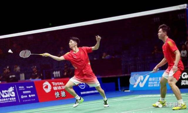 的速度与激 的速度与激