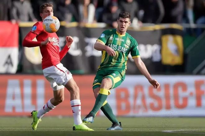 键球员的沉 键球员的沉