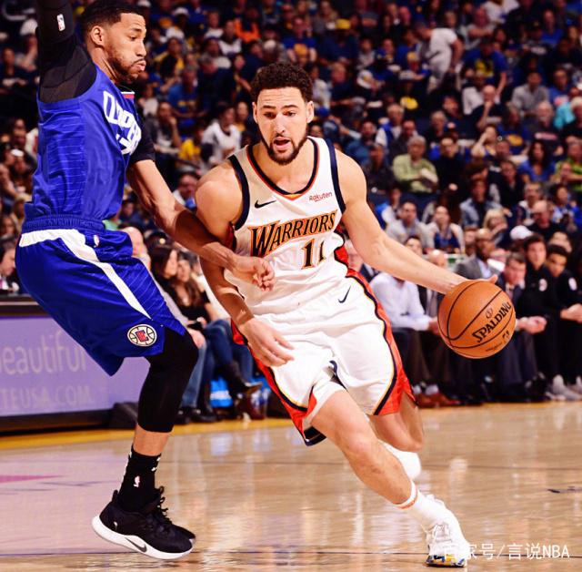 相比之下 相比之下